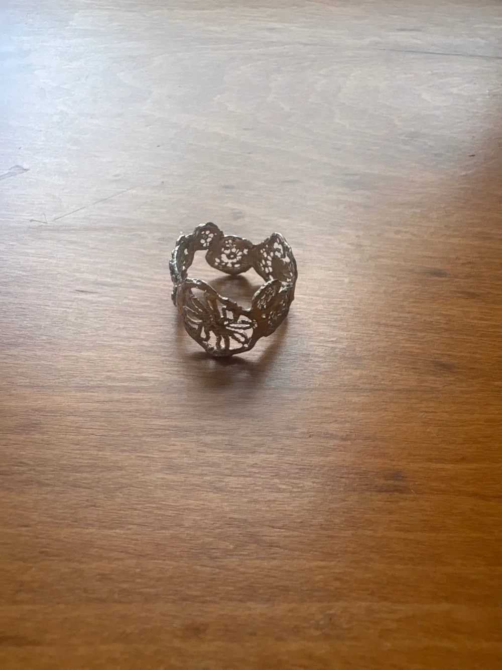 Silver lace ring from Middaia